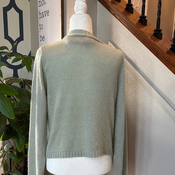 Green Feminine Floral Vintage Inspired Knit Cardigan ✨ - Picture 6 of 10